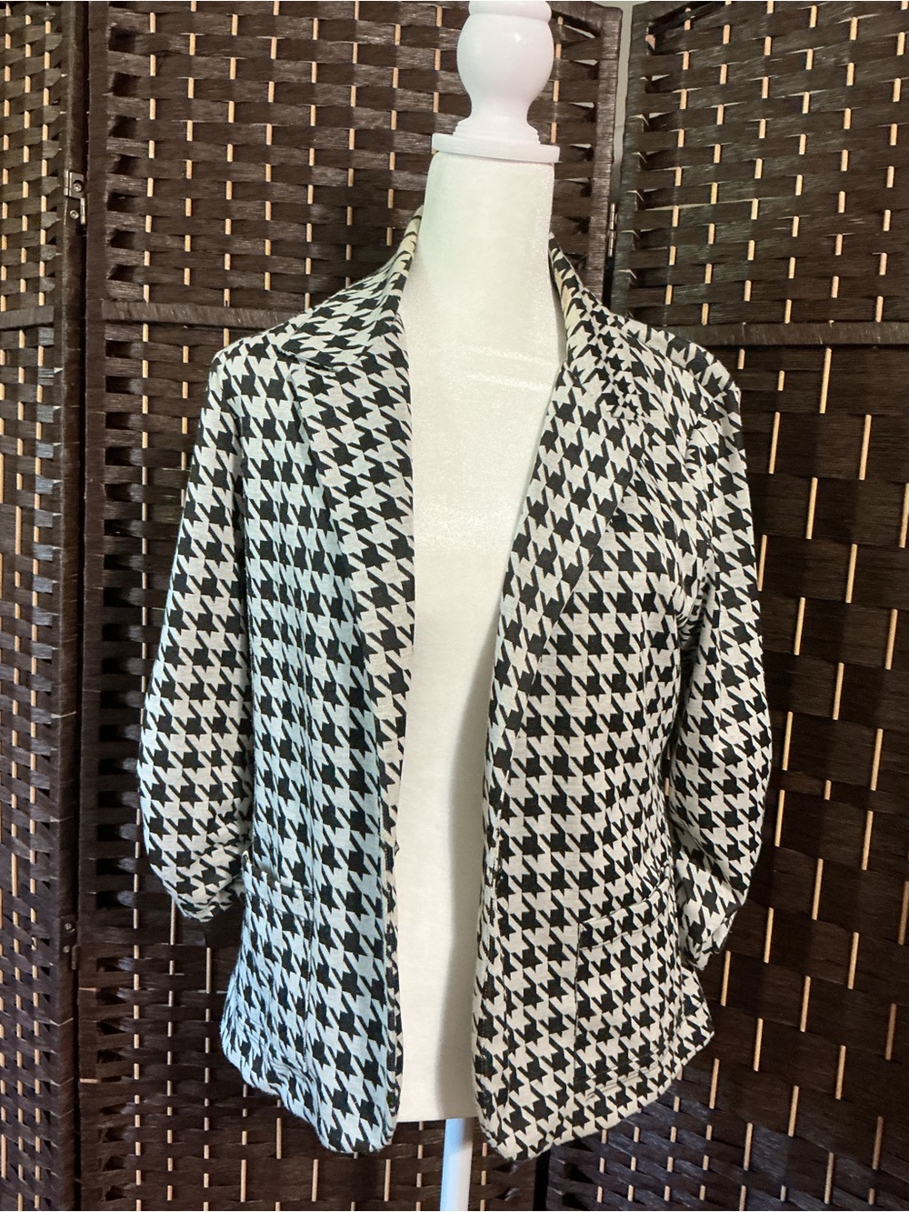 living doll Black and White Houndstooth Open-Front Blazer